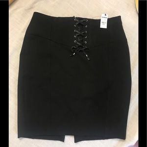 BNWT black Express skirt!